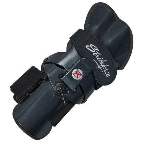 KR Strikeforce Black Pro Rev 1 Wrist Support Right Hand - BowlersParadise.com